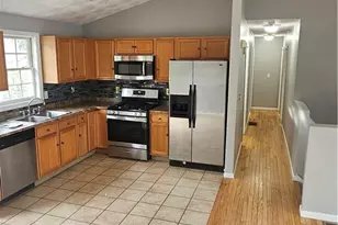 80 Unit St, Providence, RI 02909 - Photo 2