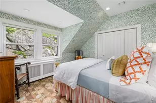 33 Beacon Hill Rd, Newport, RI 02840 - Photo 20