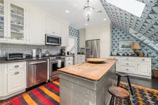33 Beacon Hill Rd, Newport, RI 02840 - Photo 12