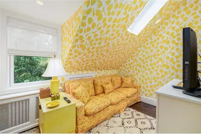 33 Beacon Hill Road, Newport, RI 02840 - Photo 14