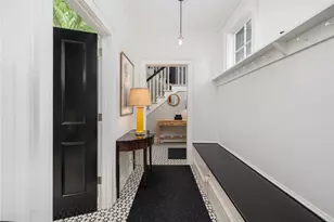 33 Beacon Hill Rd, Newport, RI 02840 - Photo 4