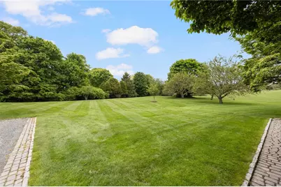 33 Beacon Hill Road, Newport, RI 02840 - Photo 30