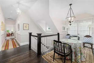 33 Beacon Hill Rd, Newport, RI 02840 - Photo 8