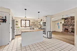 9 Plantation Dr, Cumberland, RI 02864 - Photo 12