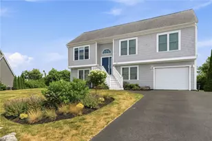 39 Hope Ln, Narragansett, RI 02882 - Photo 2