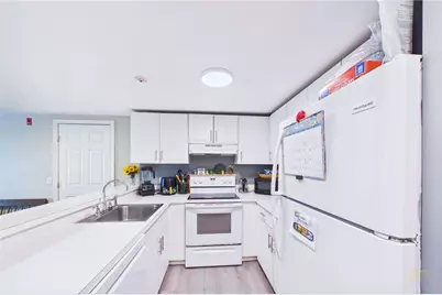 200 Woodlawn Avenue #203, North Providence, RI 02904 - Photo 4