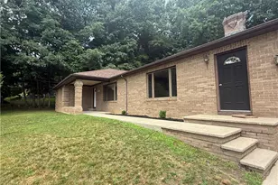161 Council Rock Rd, Cranston, RI 02921 - Photo 2