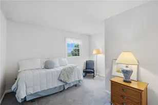 131 Taylor Rd, Portsmouth, RI 02871 - Photo 22