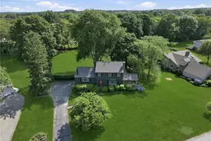 131 Taylor Rd, Portsmouth, RI 02871 - Photo 2