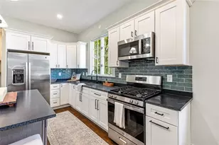 60 Bainbridge Ave, Providence, RI 02909 - Photo 30