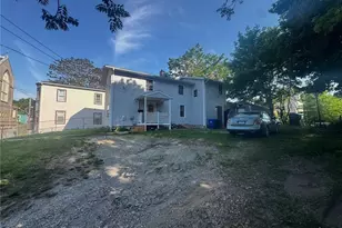 73 Benedict St, Providence, RI 02907 - Photo 4