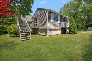 20 Blue Heron Rd, South Kingstown, RI 02879 - Photo 2