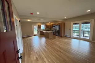 63 Shore Rd, East Providence, RI 02915 - Photo 4