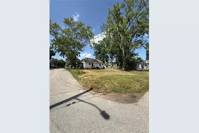 63 Oak Avenue, East Providence, RI 02915 - Photo 2