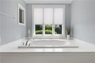 1 Harbor View Dr, Newport, RI 02840 - Photo 38
