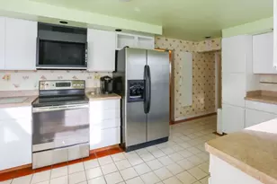 29 Dean Ave, Johnston, RI 02919 - Photo 18