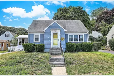 141 Cornell Street, Cranston, RI 02920 - Photo 2