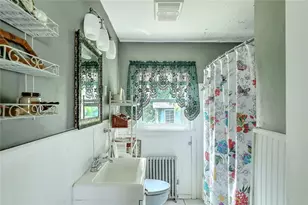 141 Cornell St, Cranston, RI 02920 - Photo 26
