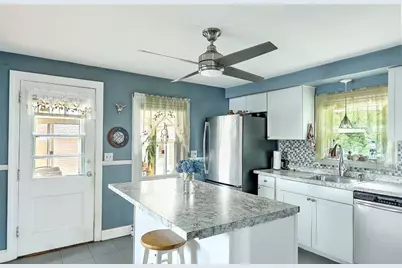 141 Cornell Street, Cranston, RI 02920 - Photo 14