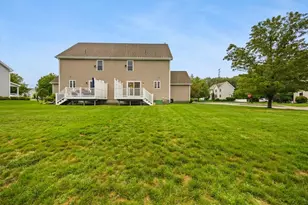 16 Streamview Dr, Cumberland, RI 02864 - Photo 42