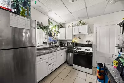 11 Sisson Street, Pawtucket, RI 02860 - Photo 16
