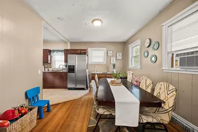 11 Sisson Street, Pawtucket, RI 02860 - Photo 6