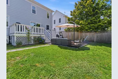 5 Byrnes Street, Newport, RI 02840 - Photo 8