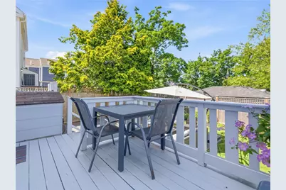 5 Byrnes Street, Newport, RI 02840 - Photo 16