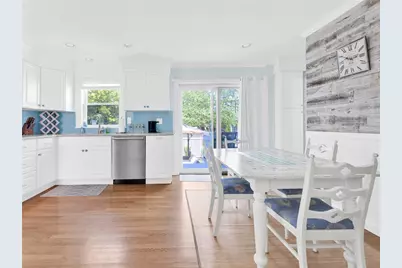 5 Byrnes Street, Newport, RI 02840 - Photo 18