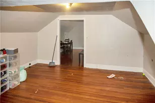 27 Elder St, Pawtucket, RI 02860 - Photo 20