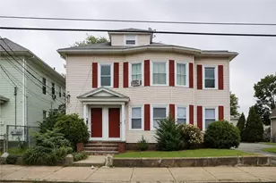 27 Elder St, Pawtucket, RI 02860 - Photo 2