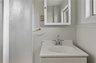29 Cormier Rd, Lincoln, RI 02865 - Photo 16