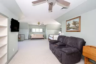 326 Windstone Dr, Portsmouth, RI 02871 - Photo 32