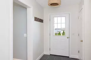 326 Windstone Dr, Portsmouth, RI 02871 - Photo 6