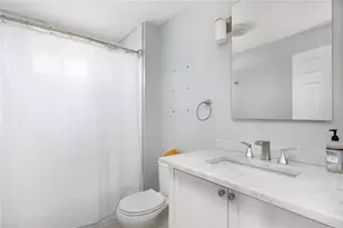 33 Amy St, Providence, RI 02906 - Photo 36