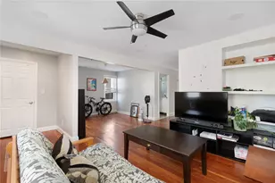 33 Amy St, Providence, RI 02906 - Photo 32