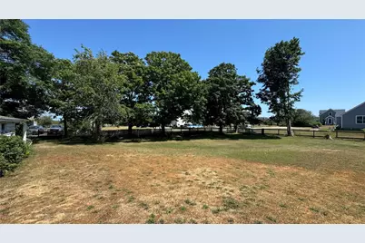526 Connecticut Avenue, Block Island, RI 02807 - Photo 8