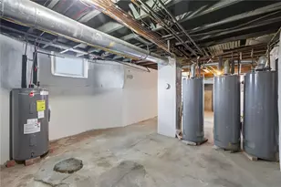 374 Douglas Ave, Providence, RI 02908 - Photo 20