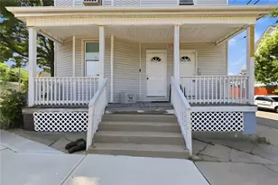 374 Douglas Ave, Providence, RI 02908 - Photo 4