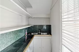 127 Meadow St, Pawtucket, RI 02860 - Photo 8