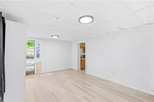127 Meadow St, Pawtucket, RI 02860 - Photo 18