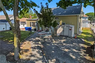 127 Meadow St, Pawtucket, RI 02860 - Photo 28