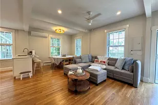 19 Walnut St, Newport, RI 02840 - Photo 4