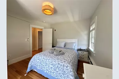 19 Walnut Street #4, Newport, RI 02840 - Photo 6