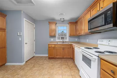 22 Aiken Street, Pawtucket, RI 02861 - Photo 6