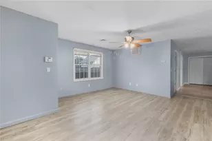 22 Aiken St, Pawtucket, RI 02861 - Photo 16