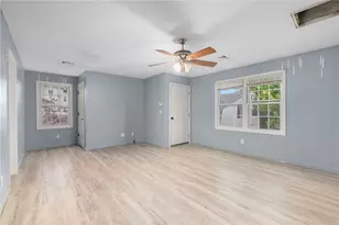 22 Aiken St, Pawtucket, RI 02861 - Photo 10