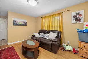 22 Aiken St, Pawtucket, RI 02861 - Photo 4