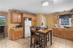 22 Aiken St, Pawtucket, RI 02861 - Photo 2