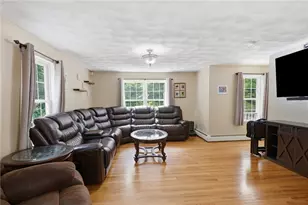 859 Knotty Oak Rd, Coventry, RI 02816 - Photo 12